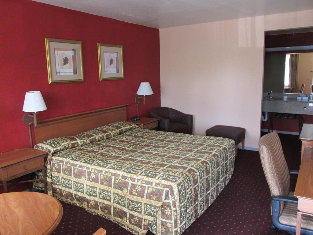 Escondido Lodge Room photo